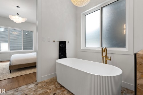 96 Edgefield Way, St. Albert, AB - Indoor Photo Showing Bathroom