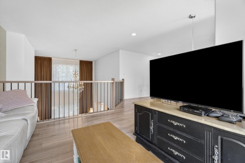 37 Leonard Drive, St. Albert, AB - Indoor