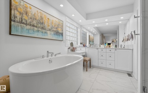 37 Leonard Drive, St. Albert, AB - Indoor Photo Showing Bathroom