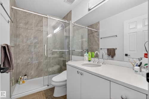 37 Leonard Drive, St. Albert, AB - Indoor Photo Showing Bathroom