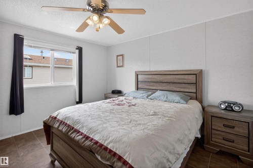1789 Jubilee Loop, Sherwood Park, AB - Indoor Photo Showing Bedroom