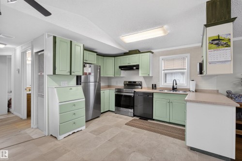 1789 Jubilee Loop, Sherwood Park, AB - Indoor Photo Showing Kitchen With Double Sink