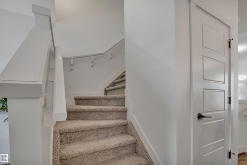 820 Secord Boulevard Nw, Edmonton, AB - Indoor Photo Showing Other Room