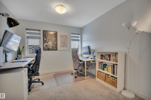 820 Secord Boulevard Nw, Edmonton, AB - Indoor Photo Showing Office