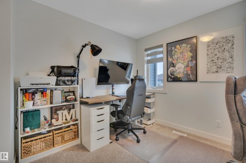 820 Secord Boulevard Nw, Edmonton, AB - Indoor Photo Showing Office