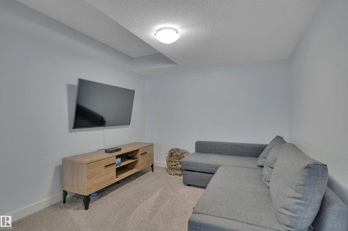 820 Secord Boulevard Nw, Edmonton, AB - Indoor