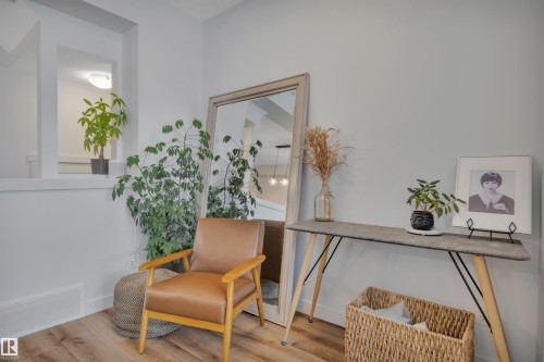 820 Secord Boulevard Nw, Edmonton, AB - Indoor Photo Showing Other Room