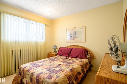 22 Forest Drive, St. Albert, AB - Indoor Photo Showing Bedroom