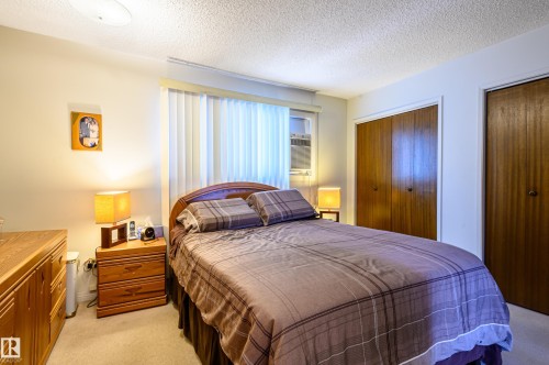 22 Forest Drive, St. Albert, AB - Indoor Photo Showing Bedroom