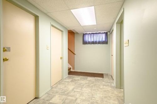 22 Forest Drive, St. Albert, AB - Indoor