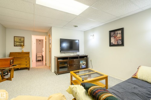 22 Forest Drive, St. Albert, AB - Indoor