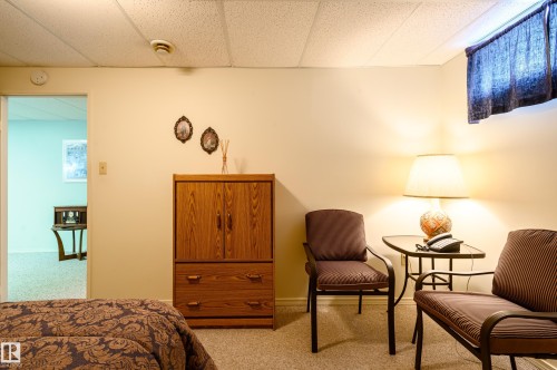 22 Forest Drive, St. Albert, AB - Indoor Photo Showing Bedroom