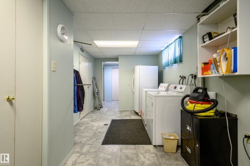 22 Forest Drive, St. Albert, AB - Indoor Photo Showing Laundry Room