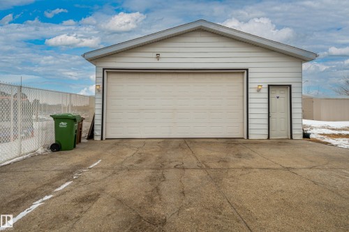 22 Forest Drive, St. Albert, AB - Outdoor With Exterior
