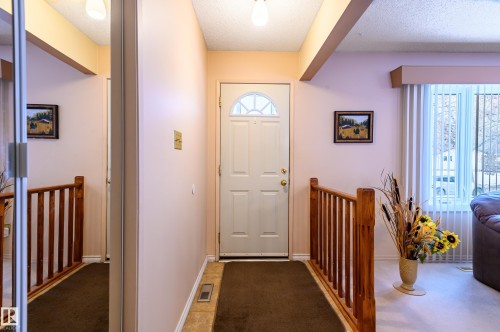 22 Forest Drive, St. Albert, AB - Indoor Photo Showing Other Room