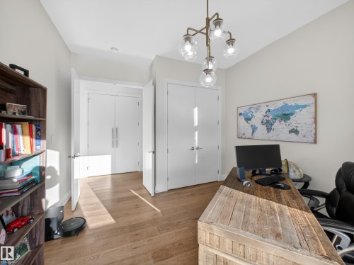 1121 Wahl Place, Edmonton, AB - Indoor Photo Showing Office