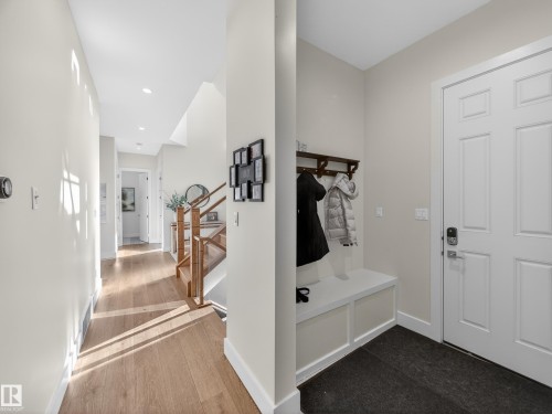 1121 Wahl Place, Edmonton, AB - Indoor Photo Showing Other Room