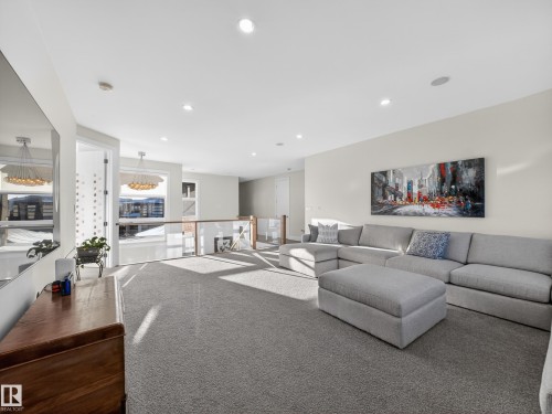 1121 Wahl Place, Edmonton, AB - Indoor Photo Showing Living Room