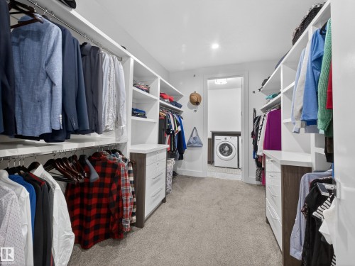 1121 Wahl Place, Edmonton, AB - Indoor With Storage