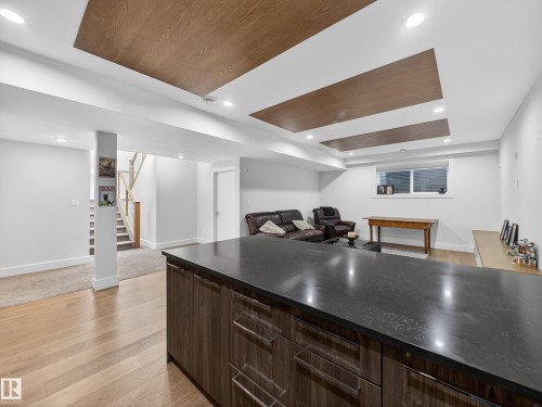 1121 Wahl Place, Edmonton, AB - Indoor