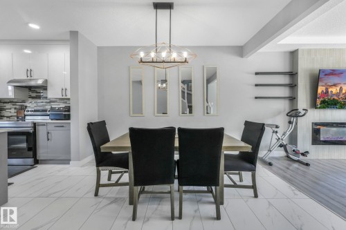 6512 175 Avenue, Edmonton, AB - Indoor Photo Showing Dining Room