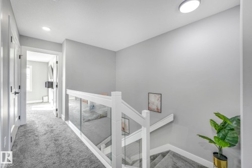 6512 175 Avenue, Edmonton, AB - Indoor Photo Showing Other Room