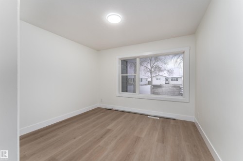 12220 51 Street, Edmonton, AB - Indoor Photo Showing Other Room