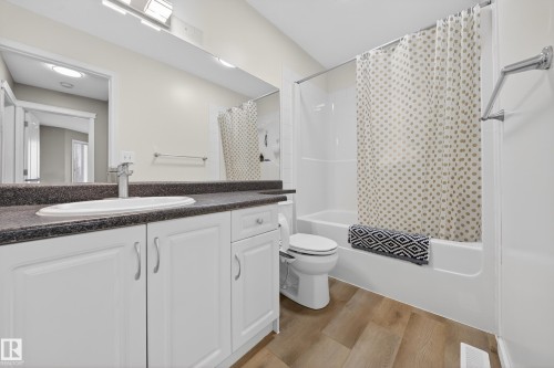 80 2505 42 Street, Edmonton, AB - Indoor Photo Showing Bathroom