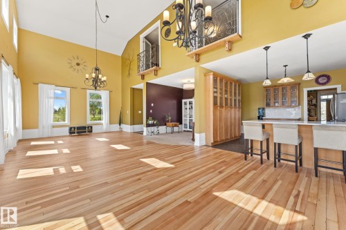 53341 Hwy 21, Rural Strathcona County, AB - Indoor