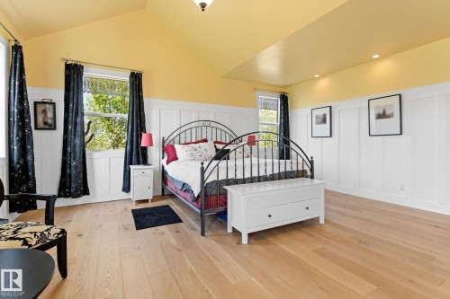 53341 Hwy 21, Rural Strathcona County, AB - Indoor Photo Showing Bedroom