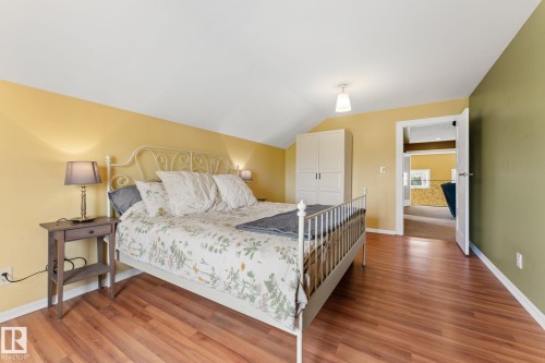 53341 Hwy 21, Rural Strathcona County, AB - Indoor Photo Showing Bedroom