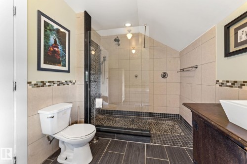 53341 Hwy 21, Rural Strathcona County, AB - Indoor Photo Showing Bathroom