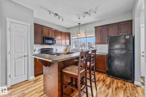 1509 78 St, Edmonton, AB - Indoor Photo Showing Kitchen