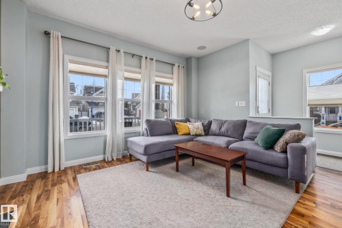 1509 78 St, Edmonton, AB - Indoor Photo Showing Living Room