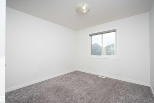2021 15 Avenue, Edmonton, AB - Indoor Photo Showing Other Room