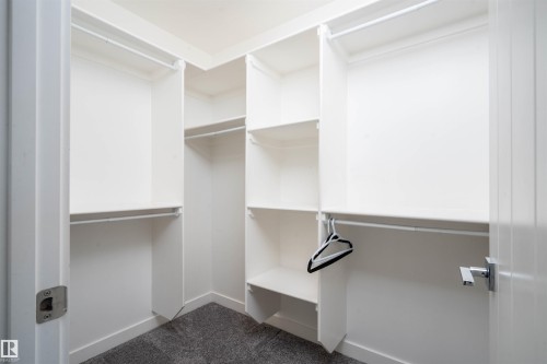 2021 15 Avenue, Edmonton, AB - Indoor With Storage