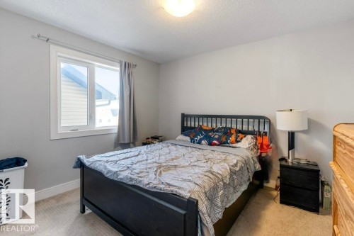 4452 6 Street, Edmonton, AB - Indoor Photo Showing Bedroom