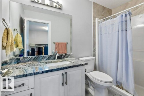 4452 6 Street, Edmonton, AB - Indoor Photo Showing Bathroom