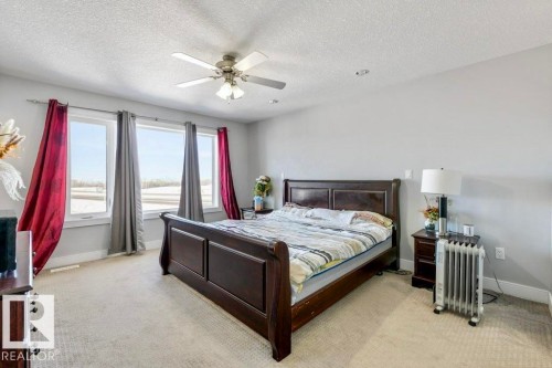 4452 6 Street, Edmonton, AB - Indoor Photo Showing Bedroom