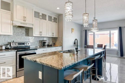 4452 6 Street, Edmonton, AB - Indoor Photo Showing Kitchen With Upgraded Kitchen