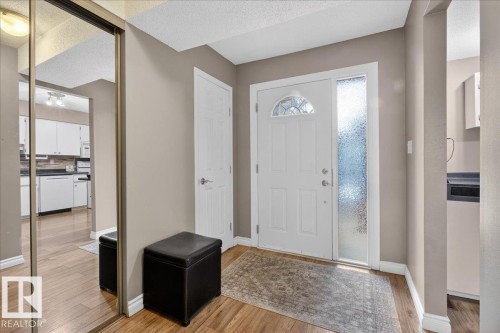 Entrance foyer - 3240 130A Avenue, Edmonton, AB - Indoor Photo Showing Other Room