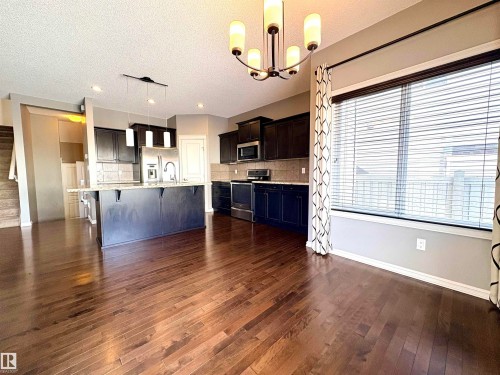 21340 51 Avenue, Edmonton, AB - Indoor Photo Showing Kitchen