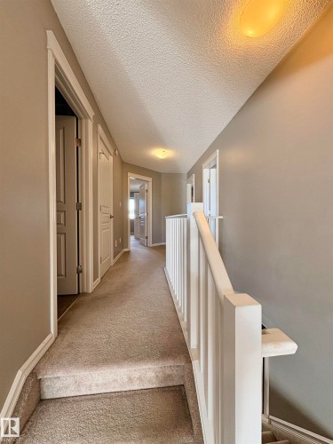 21340 51 Avenue, Edmonton, AB - Indoor Photo Showing Other Room