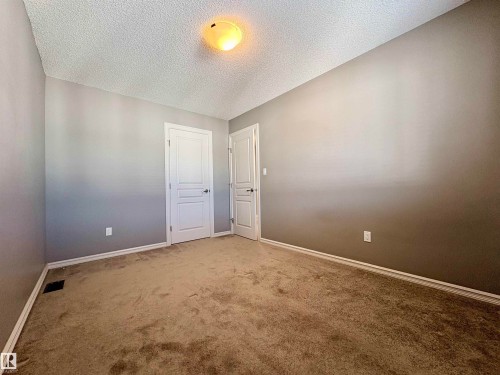 21340 51 Avenue, Edmonton, AB - Indoor Photo Showing Other Room