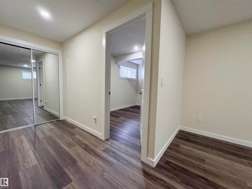 21340 51 Avenue, Edmonton, AB - Indoor Photo Showing Other Room