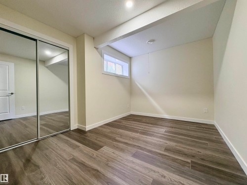 21340 51 Avenue, Edmonton, AB - Indoor Photo Showing Other Room
