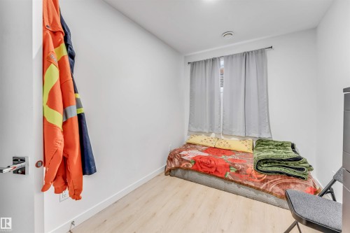 1217 Watt Drive, Edmonton, AB - Indoor Photo Showing Bedroom