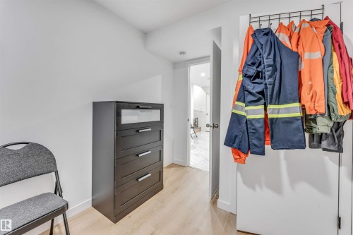 1217 Watt Drive, Edmonton, AB - Indoor