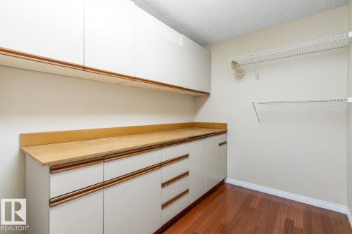 1503-11503 100 Avenue, Edmonton, AB - Indoor