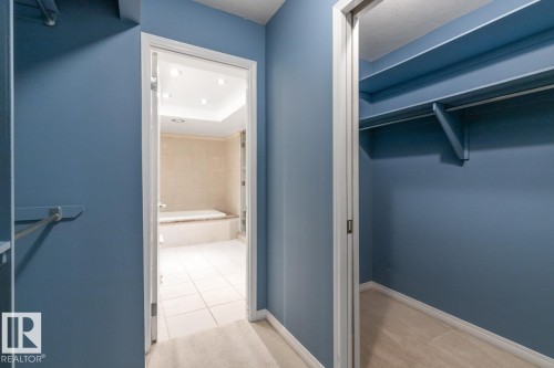 1503-11503 100 Avenue, Edmonton, AB - Indoor